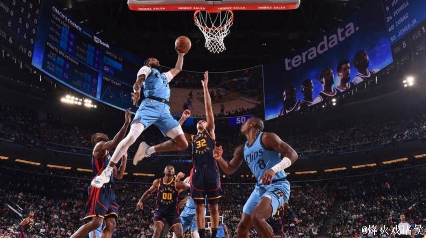 神射手!卡姆-斯潘塞全场三分6中6,砍下20分2篮板4助攻 神射手!卡姆-斯潘塞全场三分6中6,砍下20分2篮板4助攻