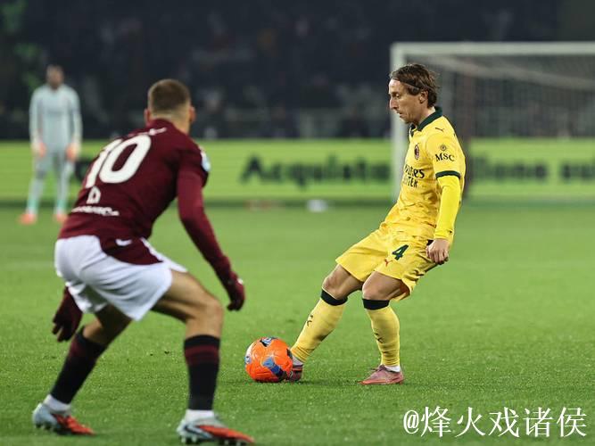 皇马后悔么?40岁魔笛仍不老!助米兰领跑意甲+连续10轮踢满全场 皇马后悔么?40岁魔笛仍不老!助米兰领跑意甲+连续10轮踢满全场